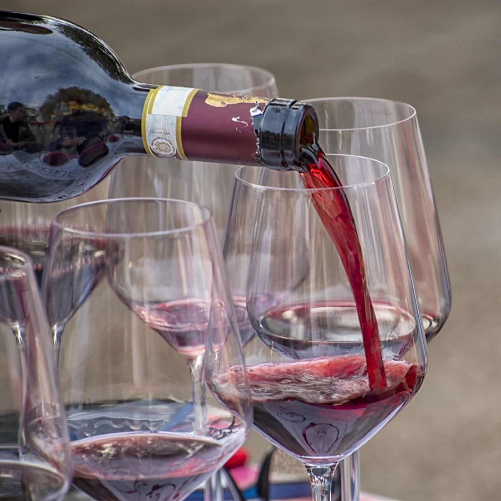 Bicchiere di vino alla Mostra del Chianti di Montespertoli